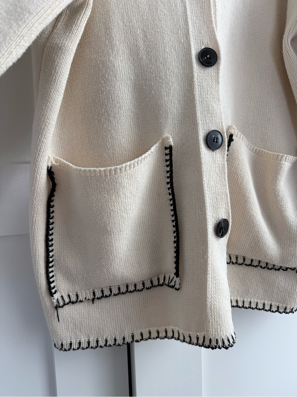 ZARA Cream Button-Front Knit Cardigan with Contrast Trim - Picture 3 of 3